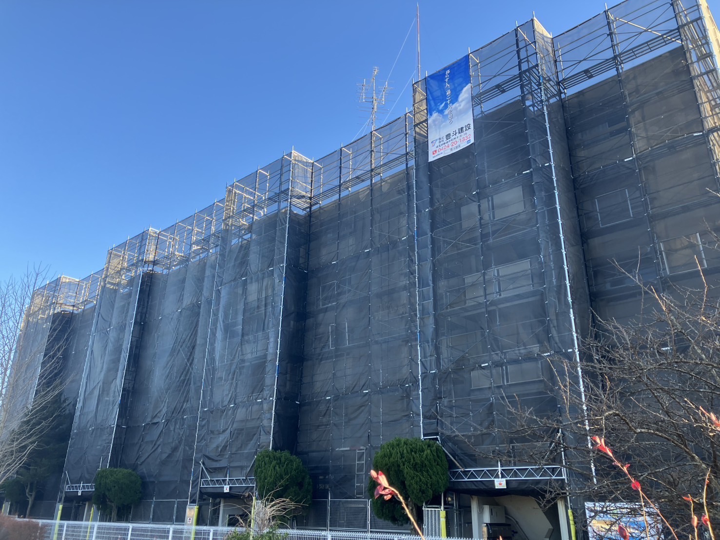 埼玉県内で足場仮設工事を行いました。