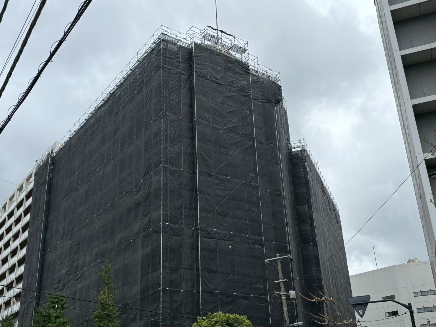 ≪元請案件≫東京都Ｍ区内で大規模改修工事を行いました。